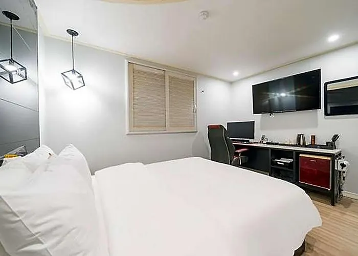 Hotel Bulgwang Cs 3*